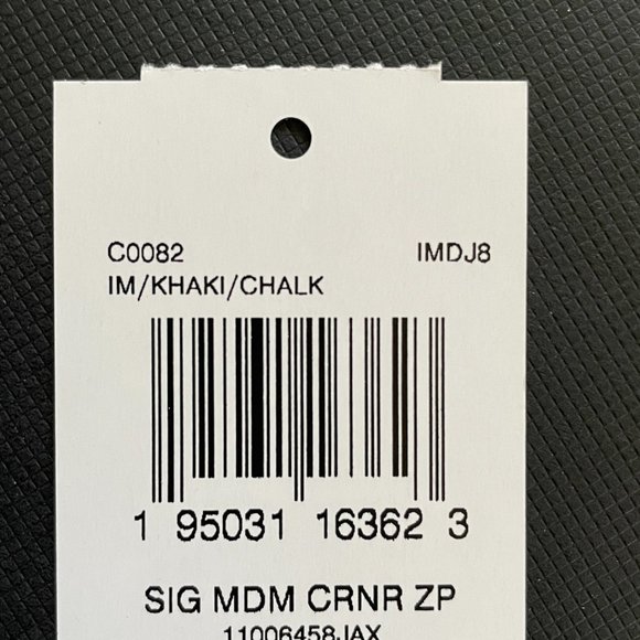 coach Medium Corner Zip Wallet In Signature Canvas - Picture 5 of 5